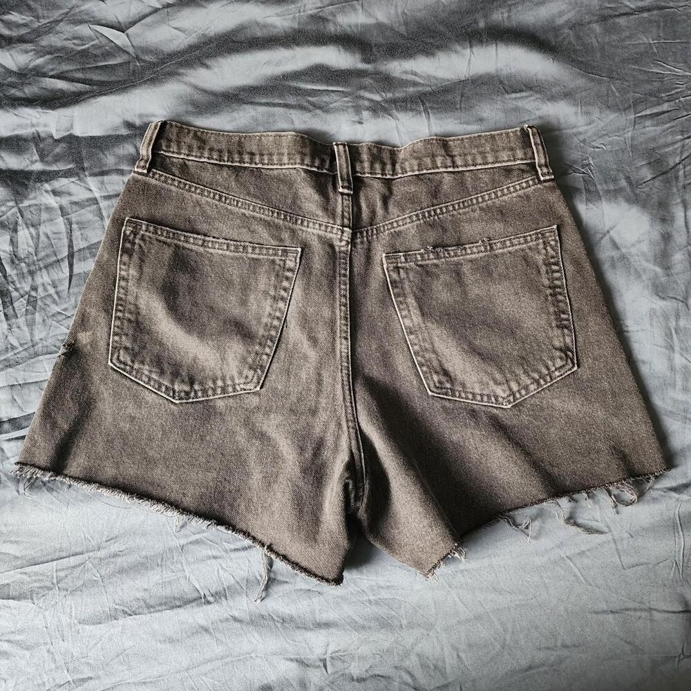 Gap Women's Black Shorts - Picture 2 of 7